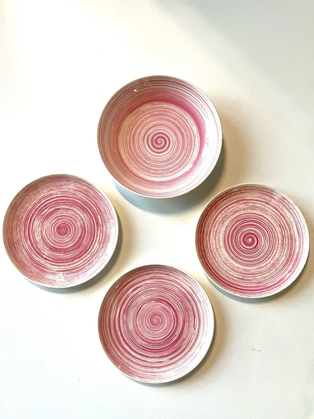 1950s Stetson China Co, Set of 3 Plates and 1 Serving Bowl Pink Swirl